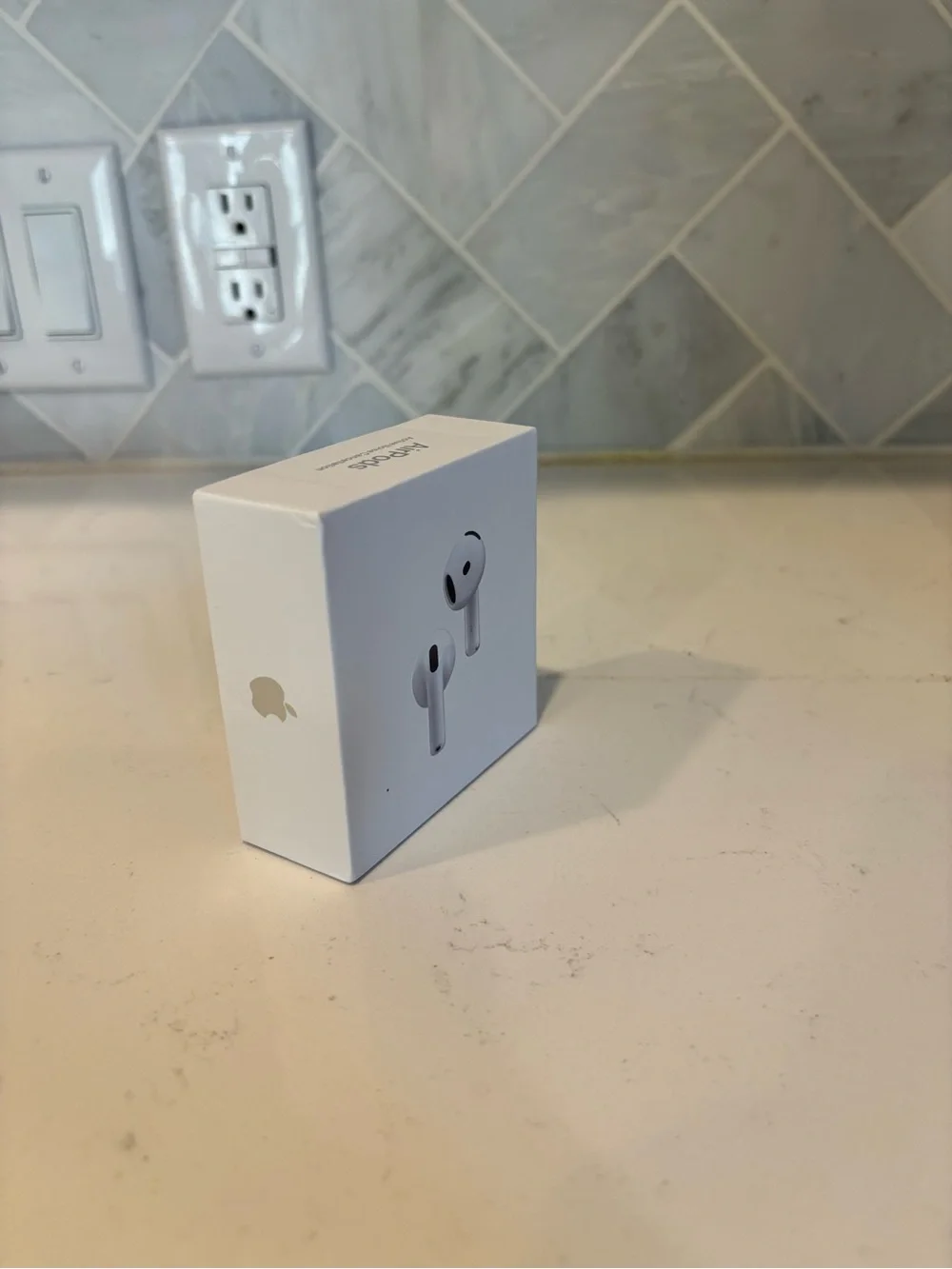 Apple AirPods 4 (ANC) — Model A3057/A3059